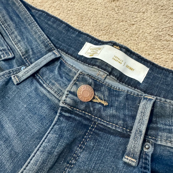 LEVI’S Totally Shaping Skinny Jeans 14M - Picture 6 of 9